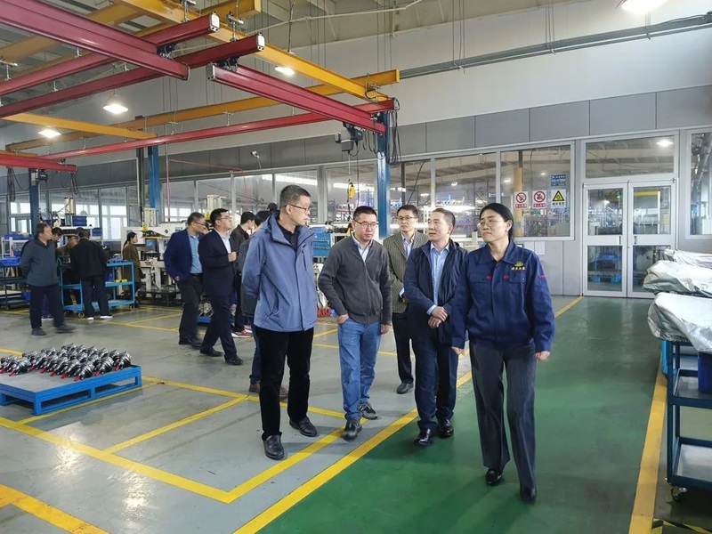 青島力克川液壓機械有限公司協(xié)辦國家標(biāo)準(zhǔn)審查會議在青島勝利召開！5.jpg